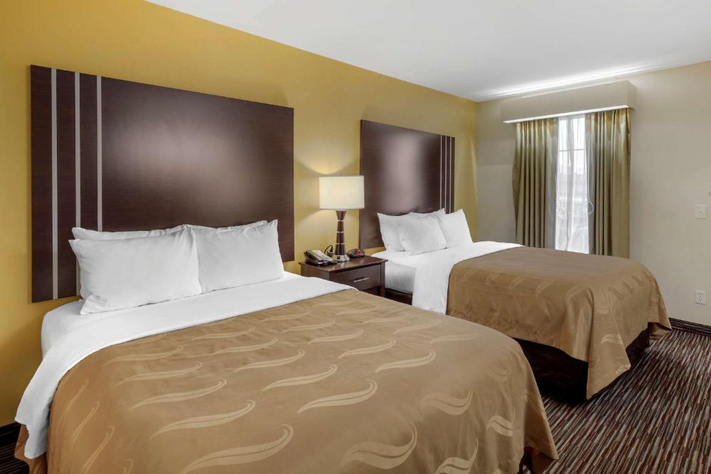 Double Room with Two Double Beds - Accessible/Non-Smoking interior